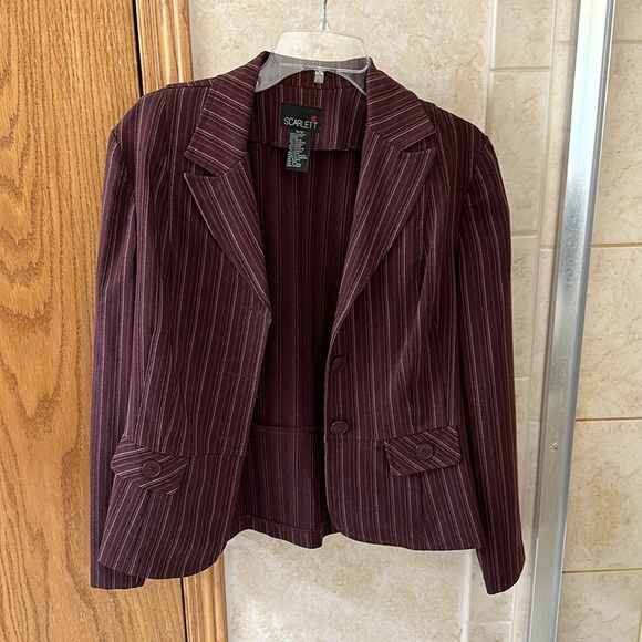 Dress 3 piece suit short jacket, skirt and pants size 11/12 - Picture 3 of 5